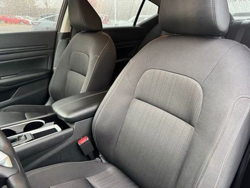 Used 2024 Nissan Altima 2.5 SV image 19