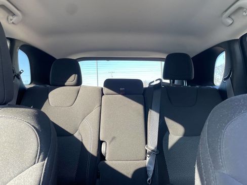 Used 2020 Jeep Cherokee Latitude image 9