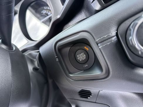 Used 2025 Jeep Wrangler Unlimited Rubicon 4xe w/ Safety Group AWD/4WD image 17