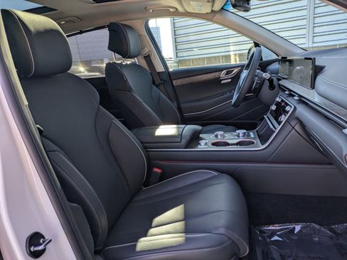 Used 2025 Genesis GV80 3.5T Advanced image 30