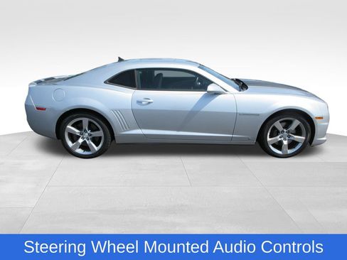 Used 2010 Chevrolet Camaro SS w/ RS Package RWD image 6
