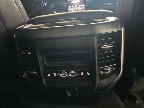 Used 2024 RAM 1500 Limited AWD/4WD image 38