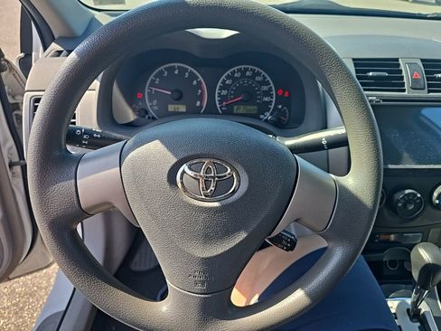 Used 2010 Toyota Corolla LE image 14