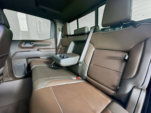 Used 2026 GMC Sierra 1500 Denali w/ Denali Reserve Package image 24