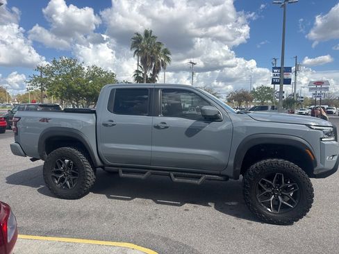 Used 2024 Nissan Frontier PRO-4X w/ Off-Road Protection Package image 7