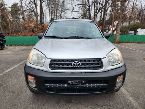 Used 2001 Toyota RAV4 4WD image 2