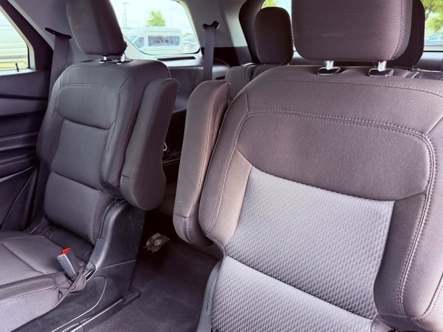 Certified 2023 Ford Explorer XLT RWD image 22