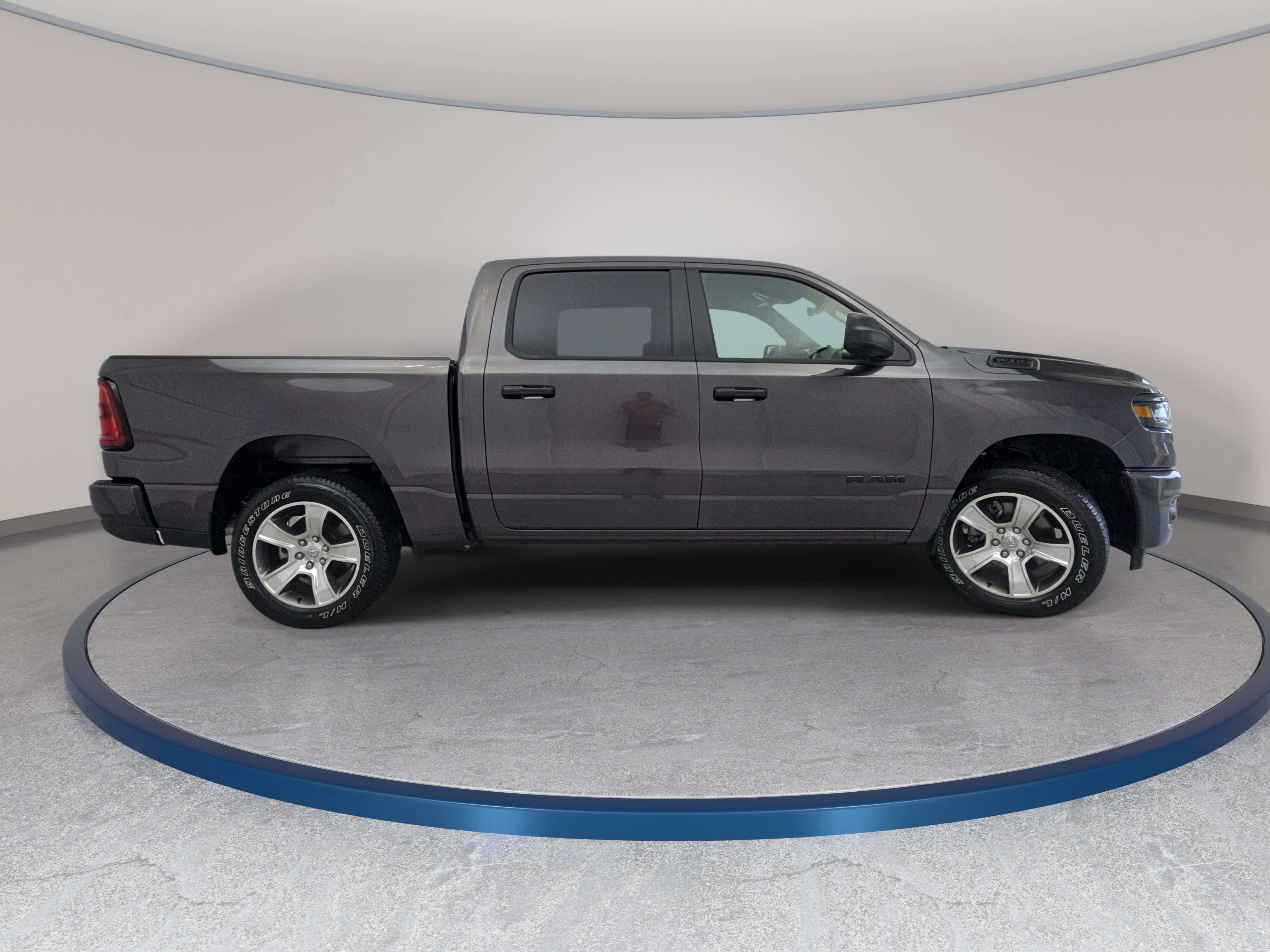 Used 2026 RAM 1500 Express RWD image 4