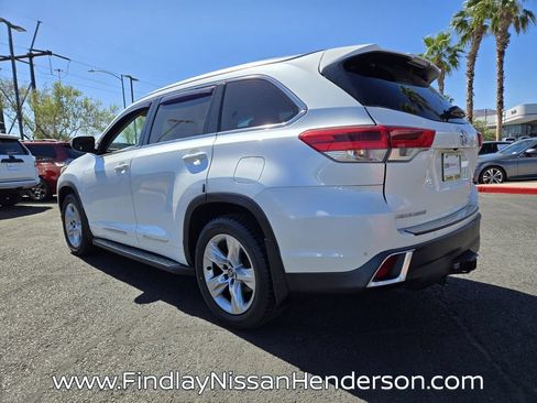 Used 2017 Toyota Highlander Limited w/ Carpet Mat Package AWD/4WD image 4