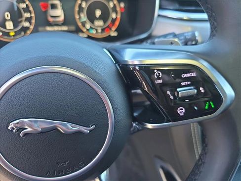 New 2026 Jaguar F-PACE R-Dynamic S image 16