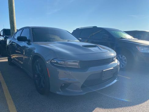 Used 2019 Dodge Charger R/T w/ Plus Group RWD image 2