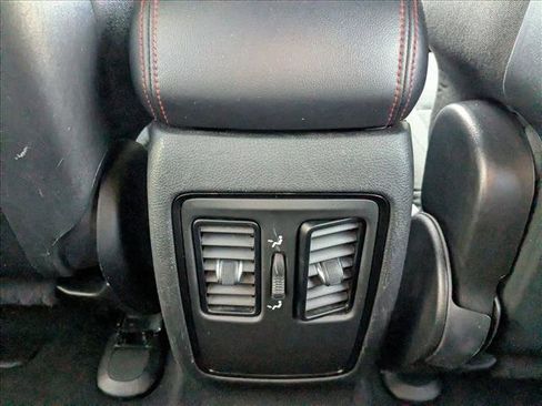 Used 2023 Dodge Durango GT image 19