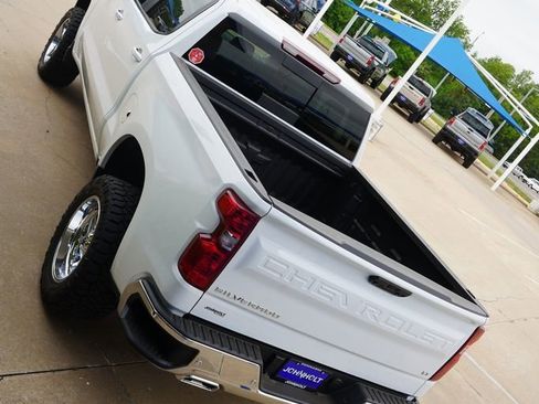 New 2026 Chevrolet Silverado 1500 LT AWD/4WD image 14