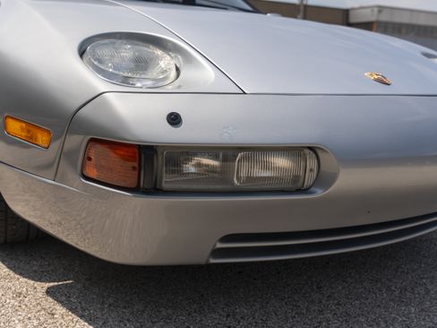 Used 1991 Porsche 928 S4 RWD image 15