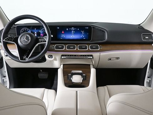 Used 2025 Mercedes-Benz GLE 350 4MATIC image 17