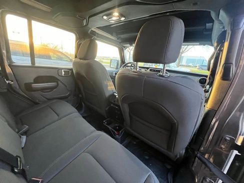 Used 2021 Jeep Wrangler Unlimited Sport image 5