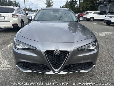 Used 2017 Alfa Romeo Giulia Ti w/ TI Lusso Light Wood Package image 2