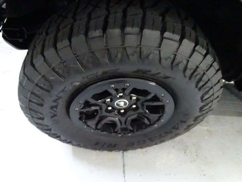 Used 2023 Ford Bronco Wildtrak AWD/4WD image 30