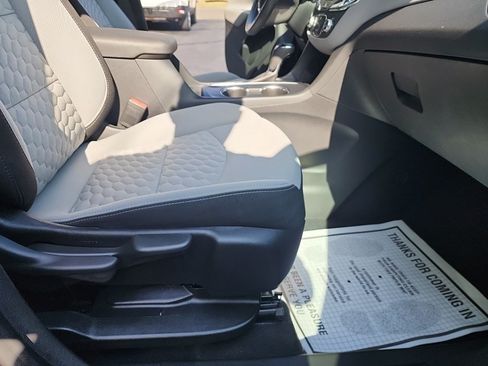 Used 2020 Chevrolet Equinox LS w/ LS Convenience Package FWD image 36
