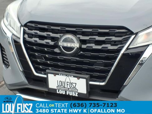 Used 2022 Nissan Kicks SV w/ Exterior Package FWD image 32