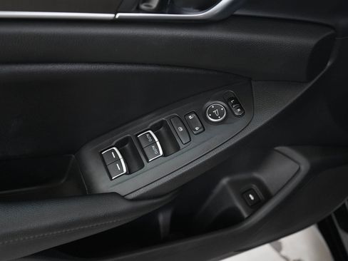 Used 2020 Honda Accord LX image 18