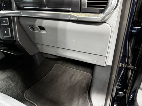 Used 2022 Ford F150 Lariat RWD image 32