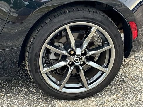 Used 2021 MAZDA MX-5 Miata RF Grand Touring RWD image 22