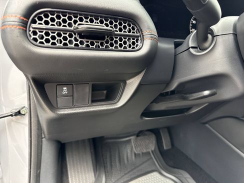 Used 2024 Honda HR-V Sport image 15