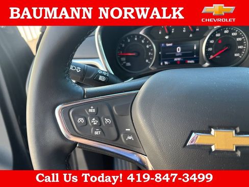 Used 2023 Chevrolet Equinox LT FWD image 18