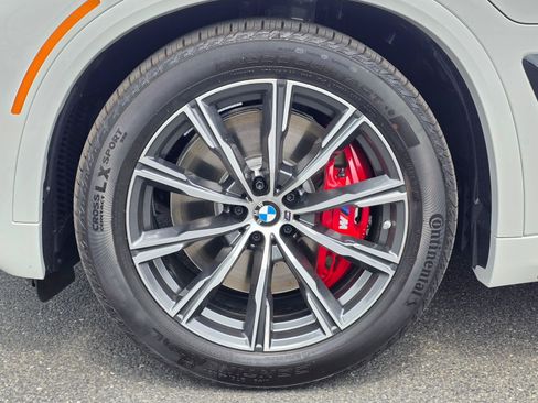 New 2026 BMW X5 xDrive50e w/ M Sport Package AWD/4WD image 9