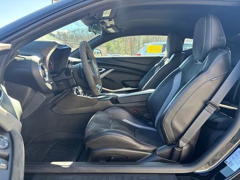 Certified 2023 Chevrolet Camaro SS RWD image 27