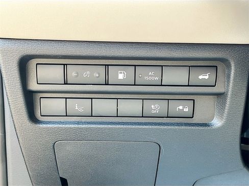 New 2025 Mitsubishi Outlander SEL image 10