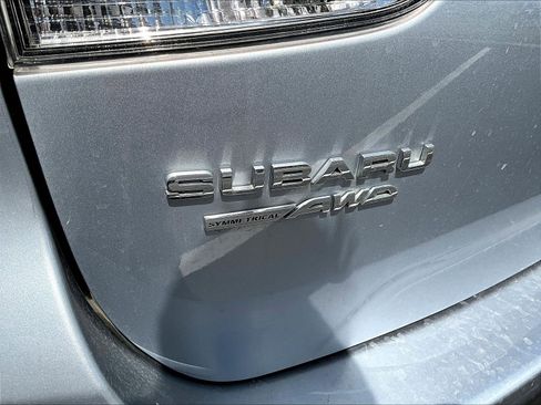 Used 2023 Subaru Forester Premium AWD/4WD image 24
