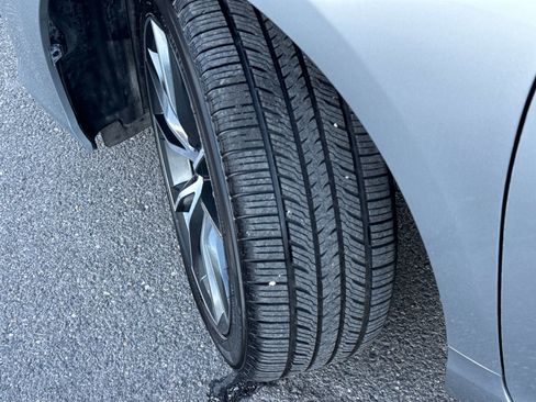 Used 2017 Toyota Camry XSE image 8