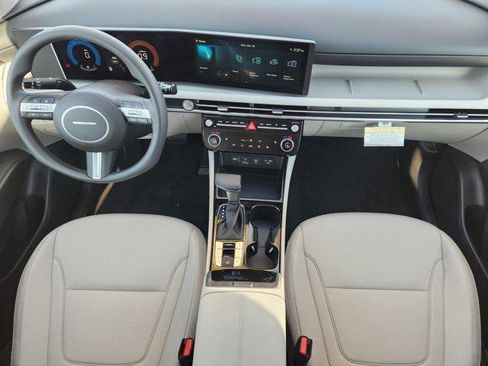 New 2026 Hyundai Tucson SEL image 18