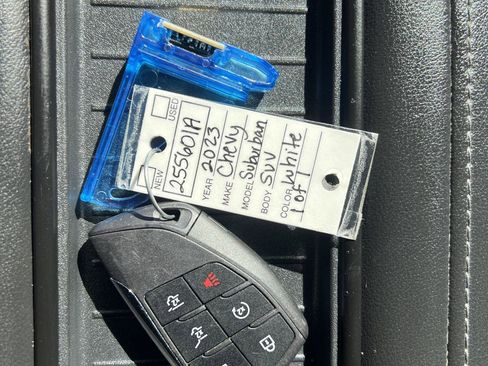 Used 2023 Chevrolet Suburban Z71 image 44