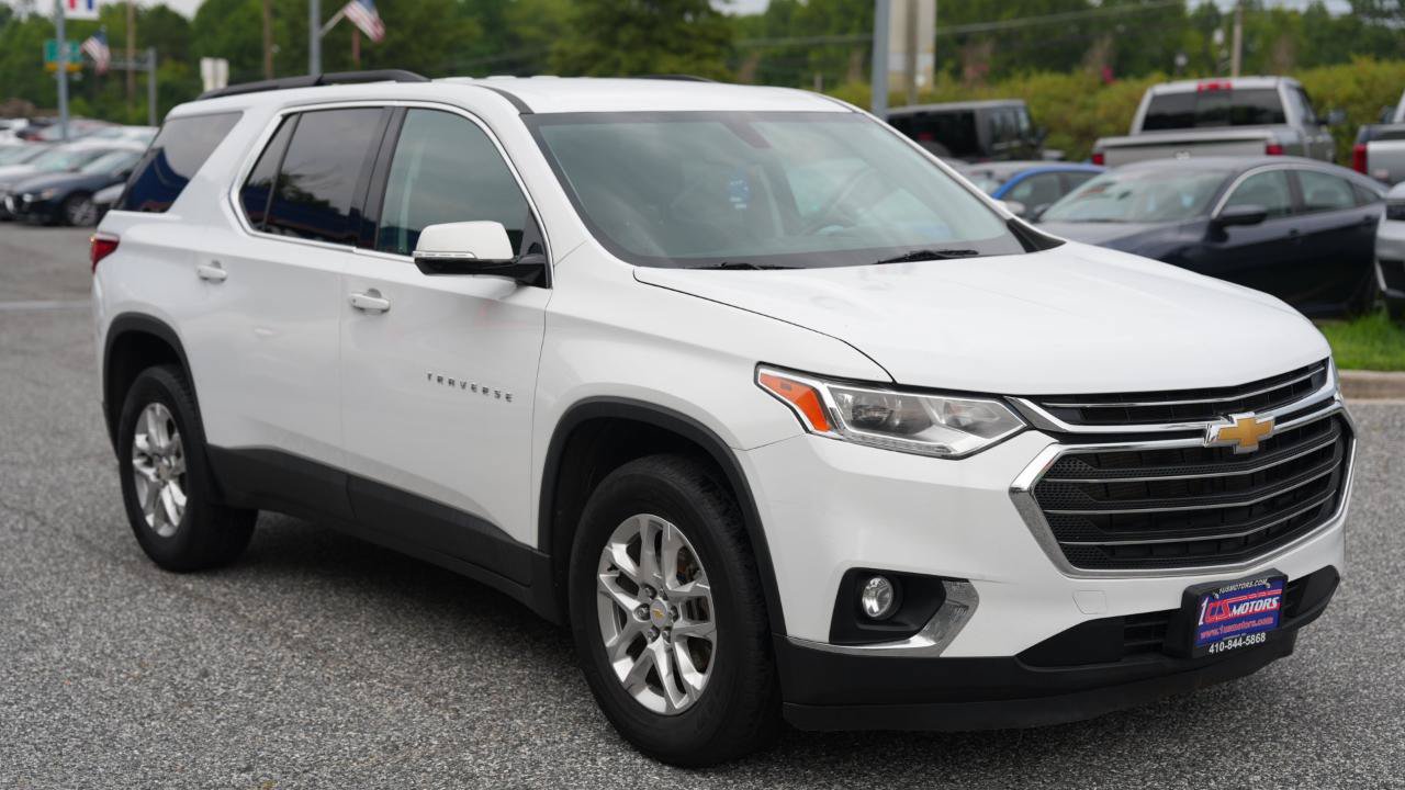 Used 2020 Chevrolet Traverse LT FWD image 3