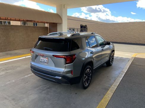 Certified 2025 GMC Terrain Elevation w/ Elevation Premium Package image 4