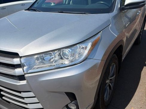 Certified 2018 Toyota Highlander XLE AWD/4WD image 8