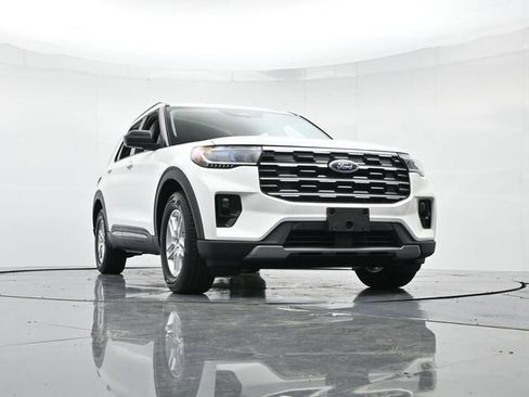 New 2026 Ford Explorer Active w/ Active Comfort Package image 34