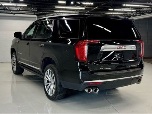 Used 2024 GMC Yukon Denali w/ Denali Reserve Package image 3