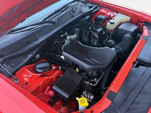 Used 2022 Dodge Challenger SXT RWD image 24