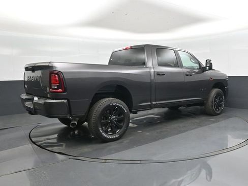 New 2026 RAM 2500 Big Horn AWD/4WD image 4
