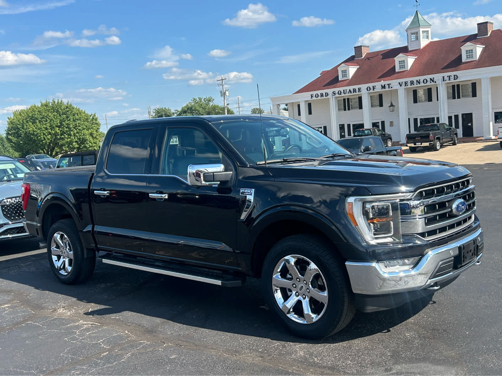 Used 2023 Ford F150 Lariat w/ Equipment Group 502A High AWD/4WD image 4