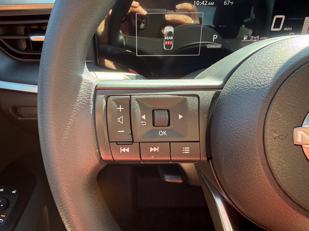 Certified 2025 Nissan Kicks S AWD/4WD image 21