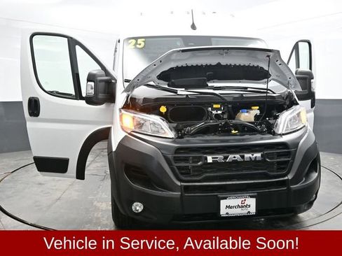 Used 2025 RAM ProMaster 2500 w/ Convenience Group image 40