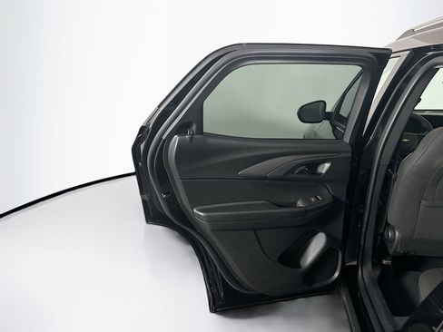 Used 2025 Chevrolet TrailBlazer LT image 25