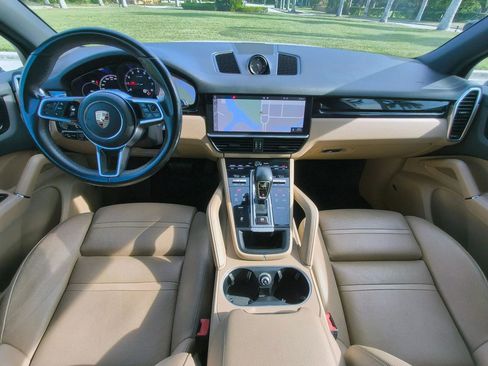 Used 2019 Porsche Cayenne image 15