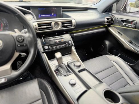 Used 2014 Lexus IS 250 w/ F-Sport Package RWD image 21
