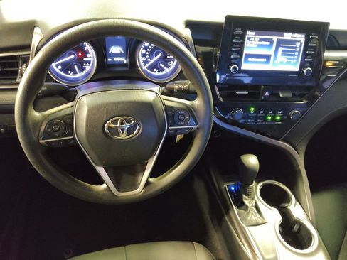 Used 2021 Toyota Camry LE FWD image 22